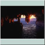 w_p_21_sea_caves_apostle_islands.jpg